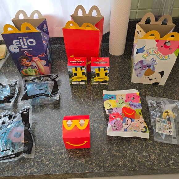 McDonald's NIB's Happy Meals Toy Lot + 1 Burger King w/ Boxes Minecraft Elio Squ - Picture 6 of 8